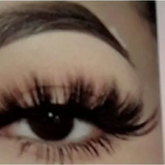 Mink lashes 3/$20 or 1 for $8 reasonable offers - Picture 1 of 4